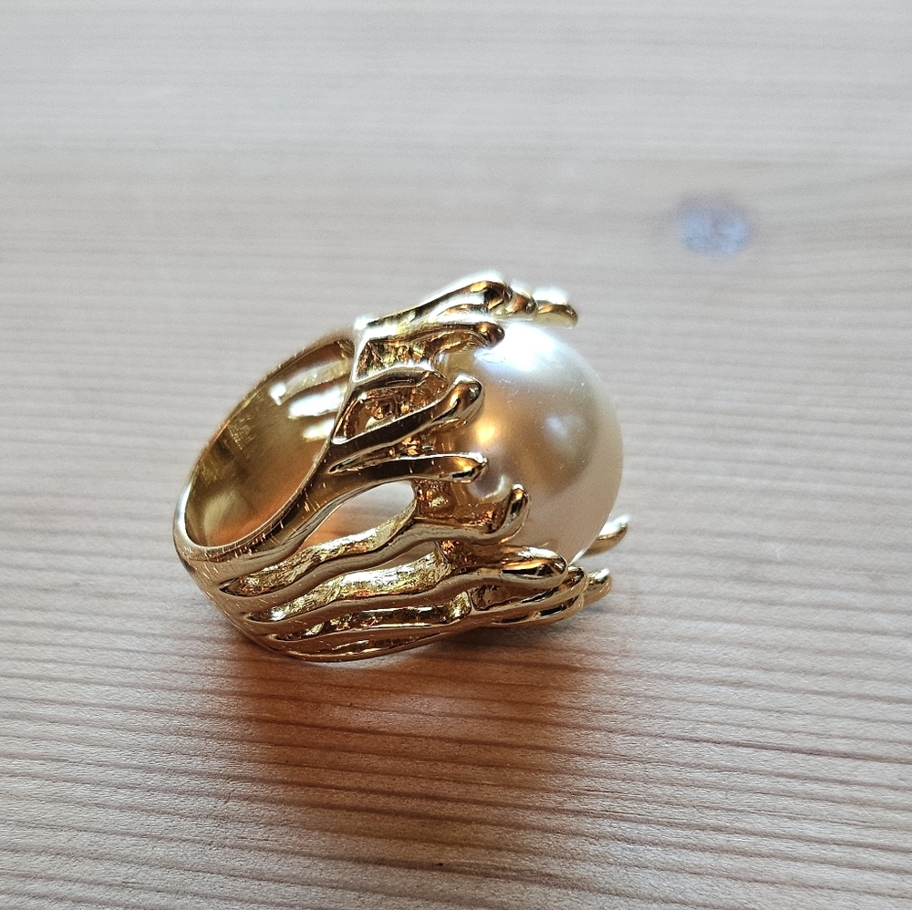 Elegant Fashion Gold Pearl Ring